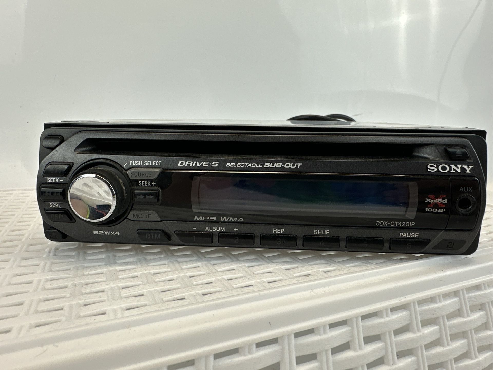 SONY CDX-GT420IP CD Player CAR STEREO with Detachable faceplate, Aux iPod OEM