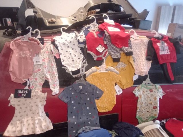 0-3 / 3-6 Months Baby Clothes 2 Baby Blankets