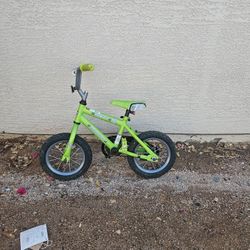 Kids Green Huffy Bike – Good Condition