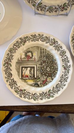 Vintage Christmas plates