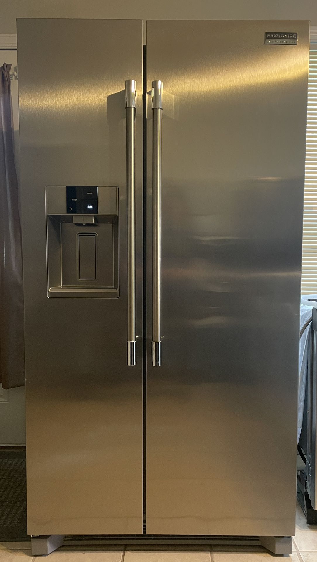 Frigidaire Professional Side By Side Fridge