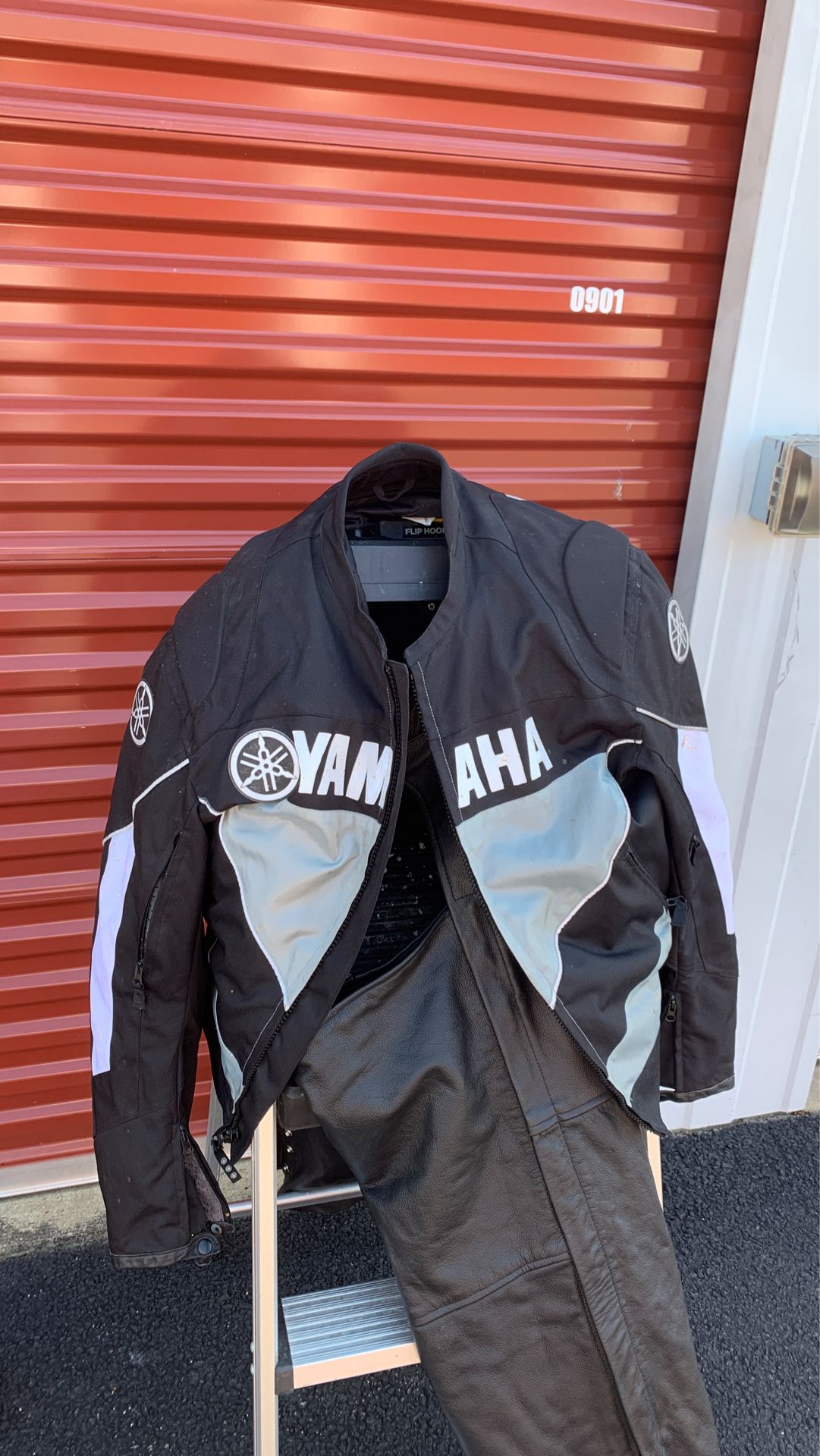 Motorcycle jacket