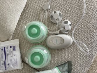 Elvie Breast Pump Stride Mom