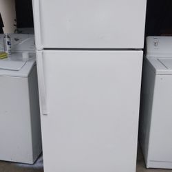 Apartment Size Fridge 