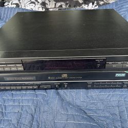SONY MODEL NO. CDP - C625 Five Disc CD Player 