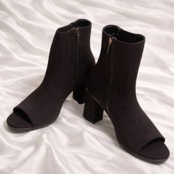 Women’s Open Toe Ankle Boots – Ribbed Knit Chunky Heel Booties (Black)