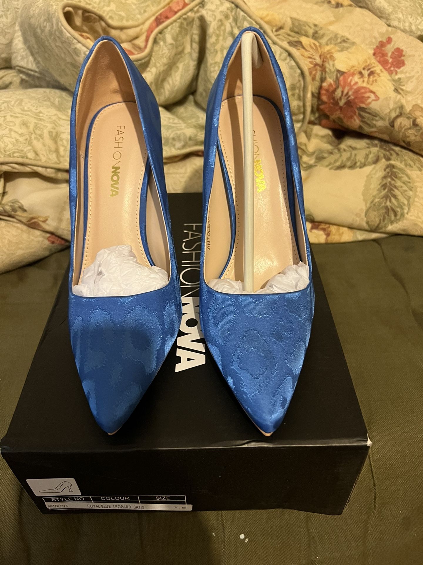Blue Heels Size:7.5