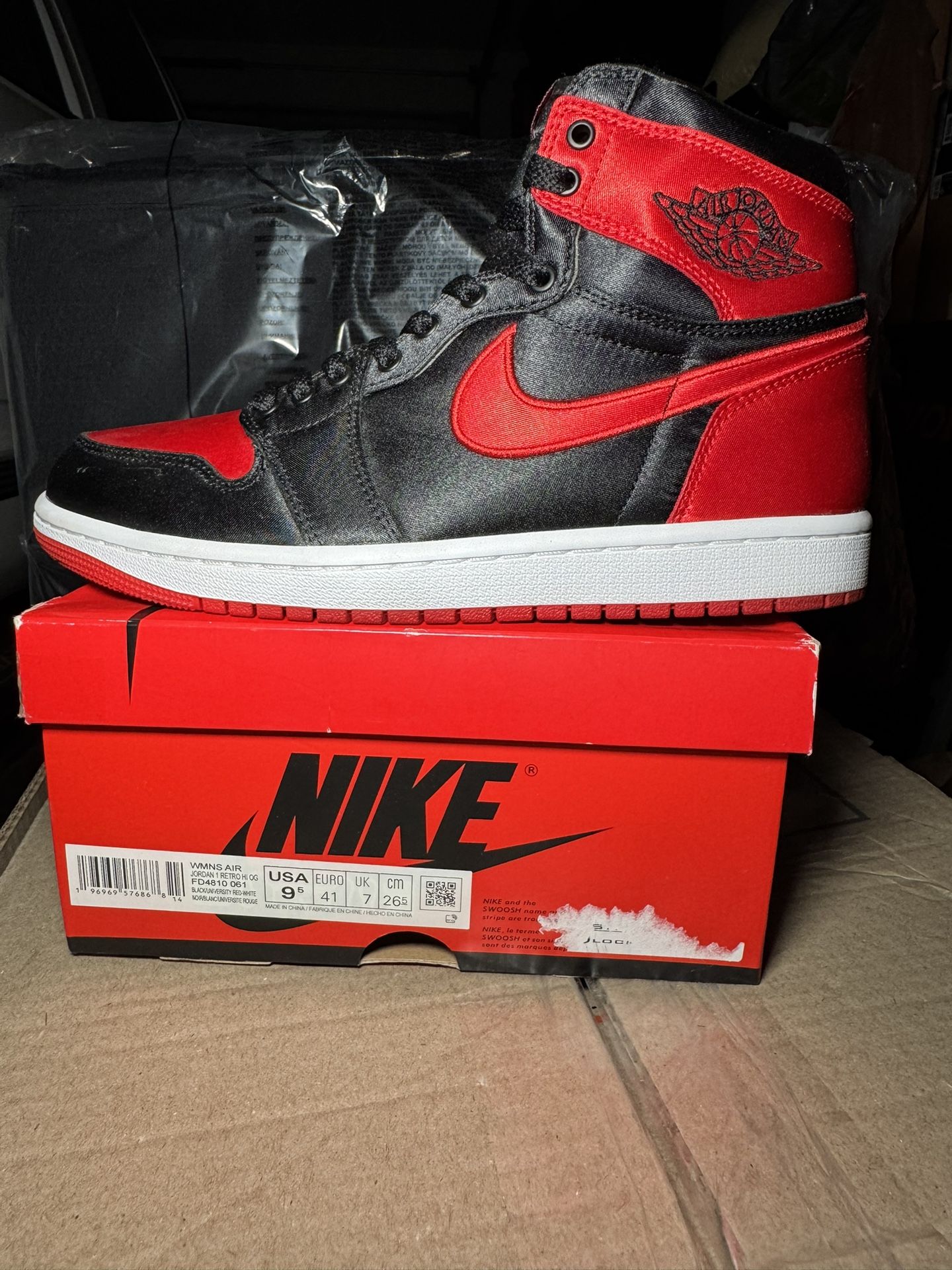 Jordan 1 Retro High Satin Bred