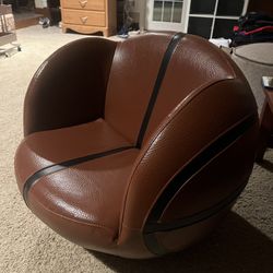 Basketball Lounge Chair / 创意篮球造型单人沙发 – Like New