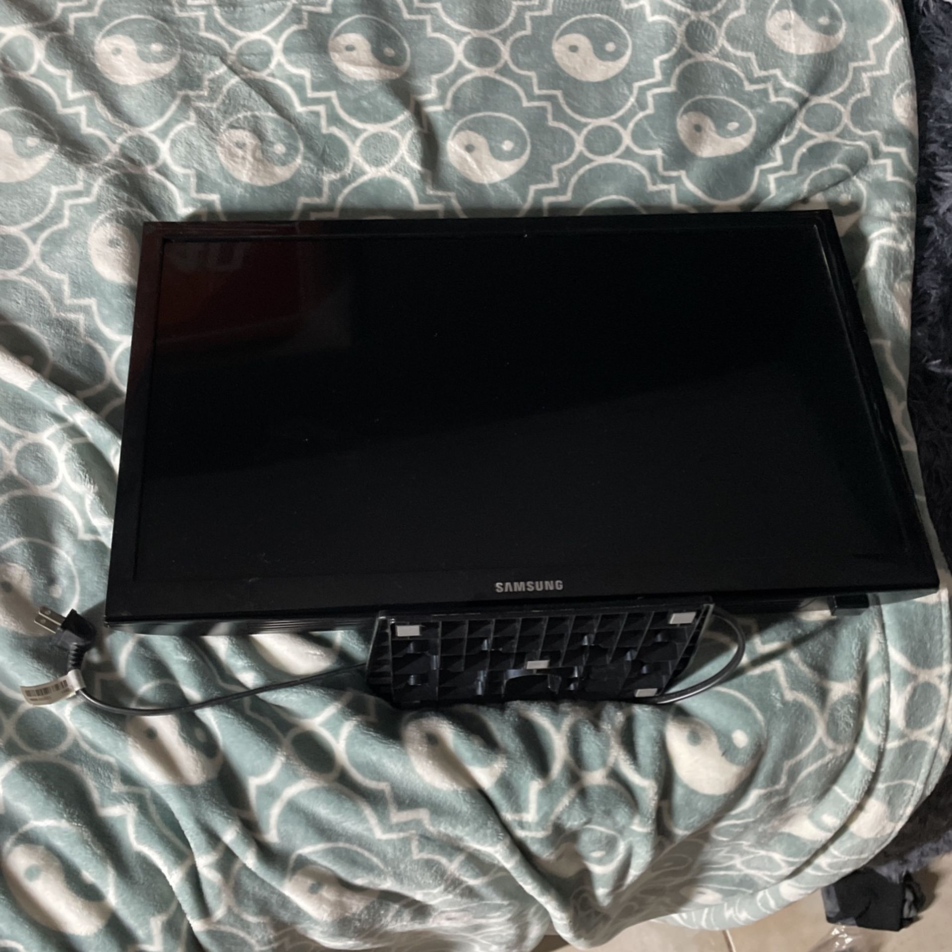 Small Samsung gaming monitor