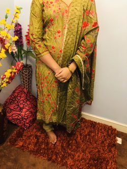 Salwar kameez size 40