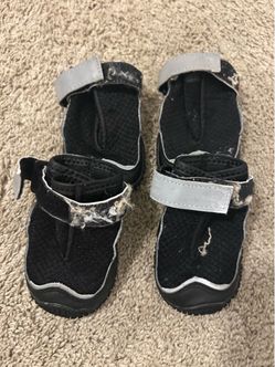 Dog Velcro Sandals in Black and Gray - Comfortable Walks size 6
