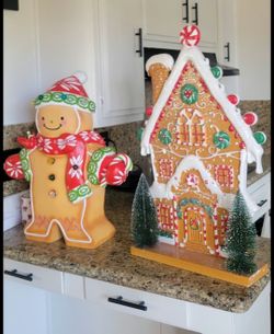 Christmas decor 30 each !!