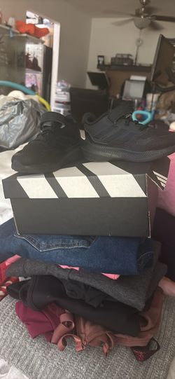Adidas toddler size 7