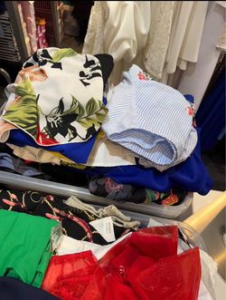 $10 women’s fashion tops brand new buy in quantity