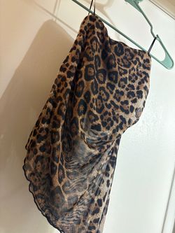 Leopard Print strapless shirt