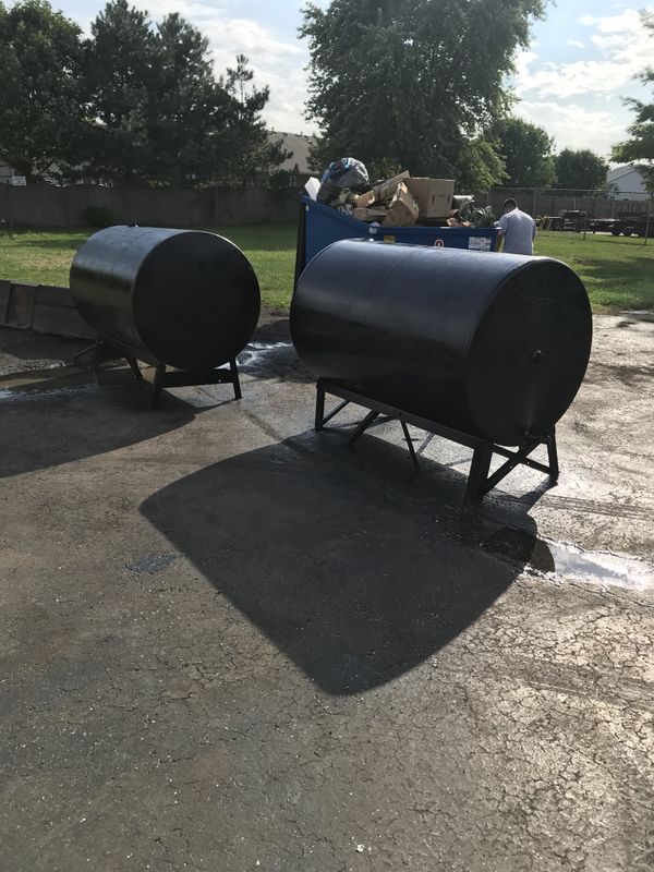 Used Oil Tanks 275 Gal each, Oil, Tanks, semi truck for Sale in