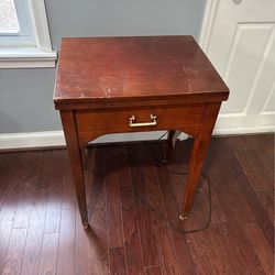 Sewing machine table