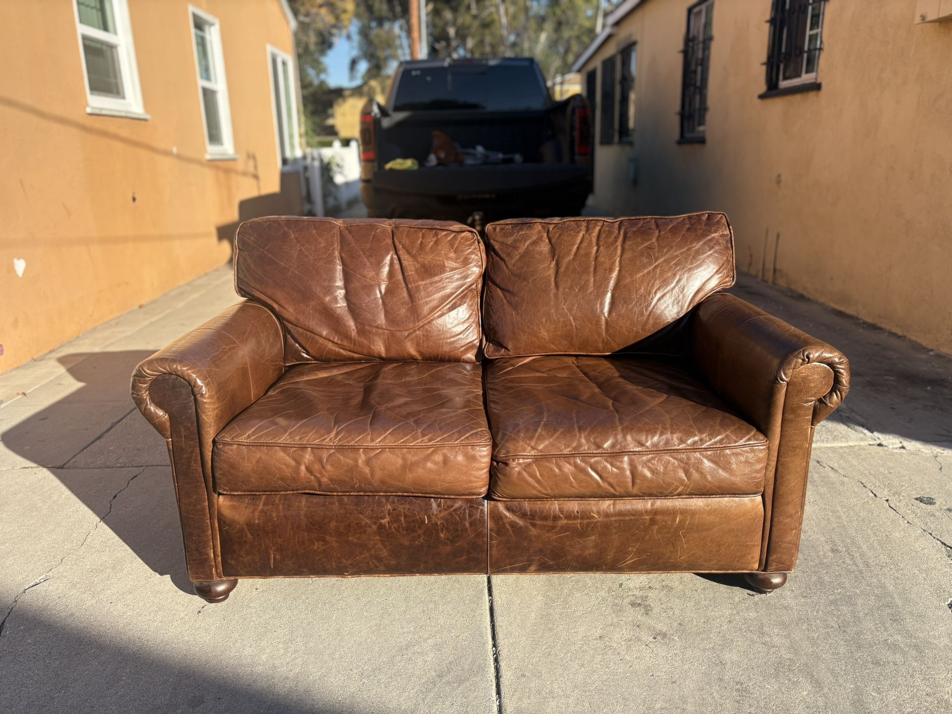 Restoration Hardware Lancaster Leather Sofa - 🚚