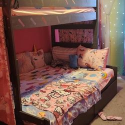 kids furniture 