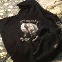 X large men’s T-shirt sweatshirt