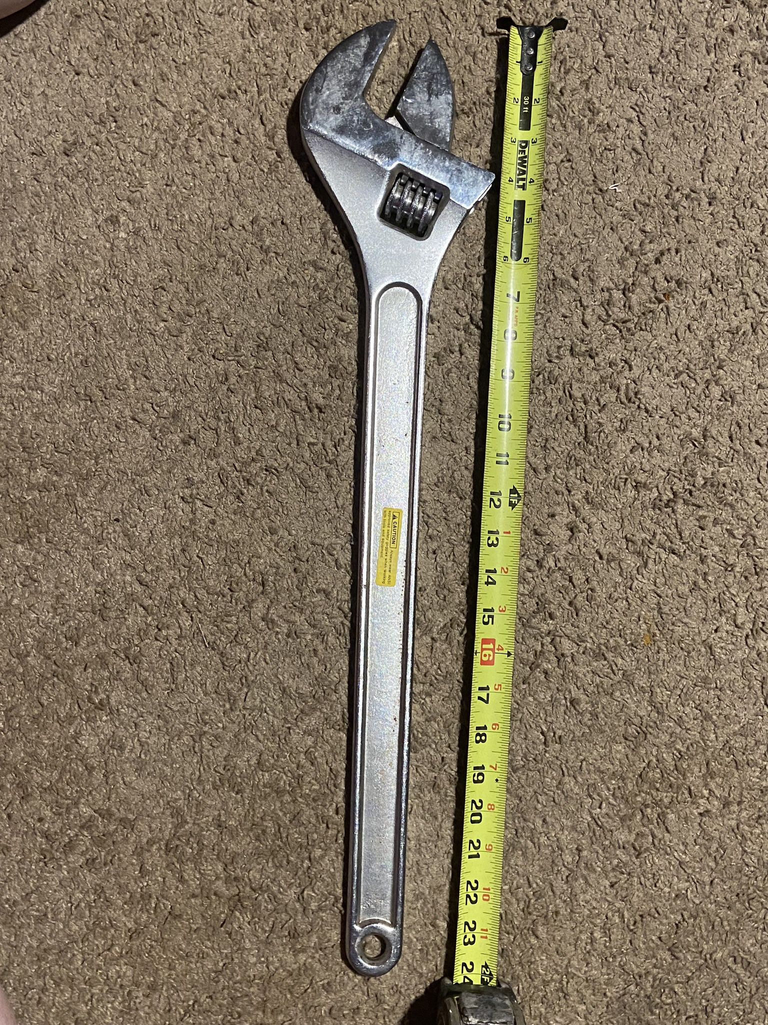 Pittsburgh Crescent 24 inch Adjustable Crome Wrench