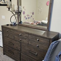 Dresser + Mirror 