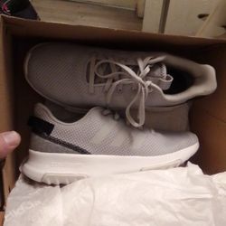 Women's Adidas US 7 1/2