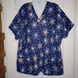 #18 • Scrubs Top Size XL • Label Says L • 25" Across The Chest 