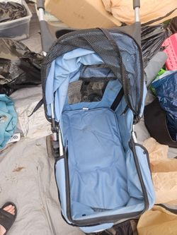 Dog stroller