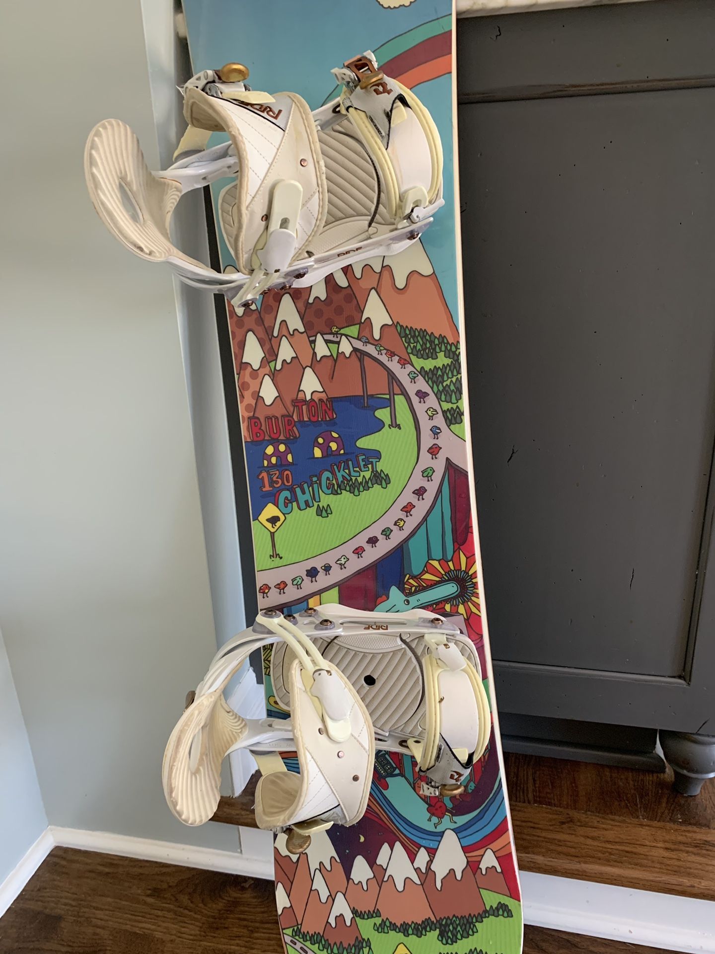 Girl’s Burton Chicklet Snowboard 130 (FREE boots with purchase)
