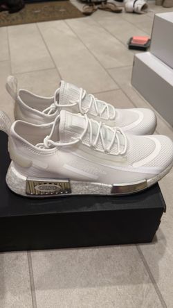 Adidas NMD R1 Spectoo White Sneakers Size 9Womens