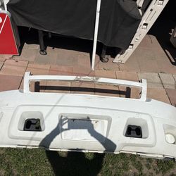 Chevy Tahoe bumper parts 07