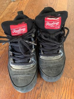 Kids basketball cleats ￼