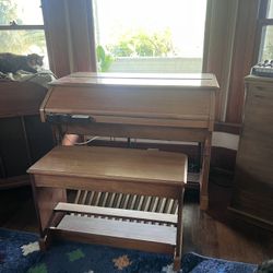 Hammond Organ + Leslie