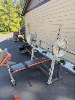 Bench press weights and Olympic Bar