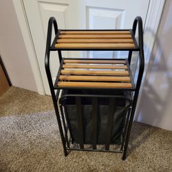 Hamper with 2 shelves