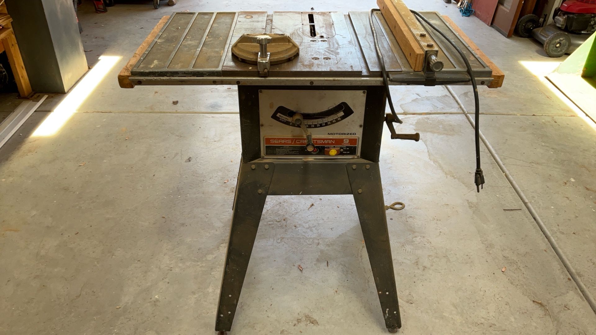 Table saw