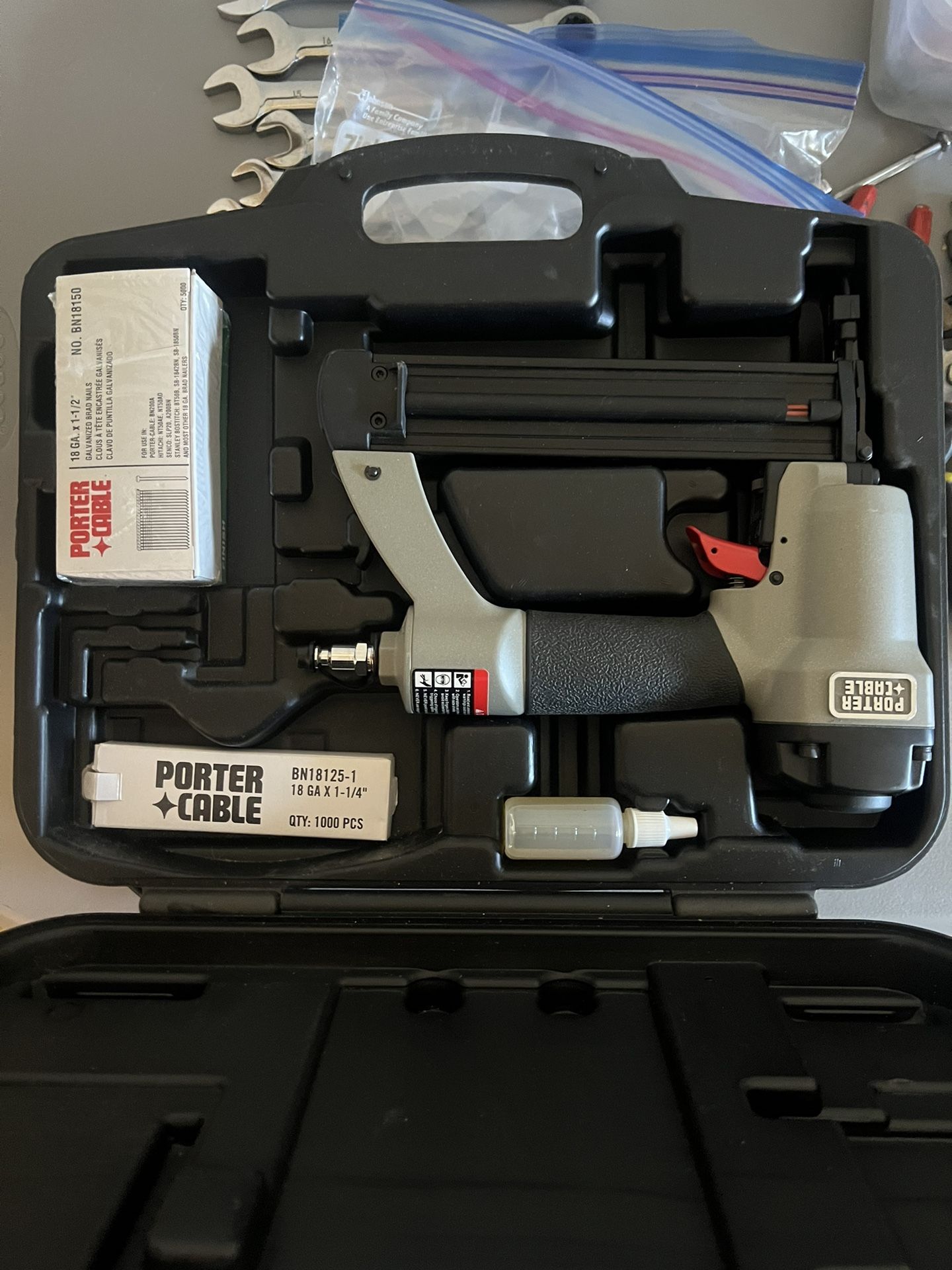 PORTER-CABLE Pin Nailer. Nail Gun.