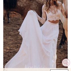 Never Worn Wedding Dress 