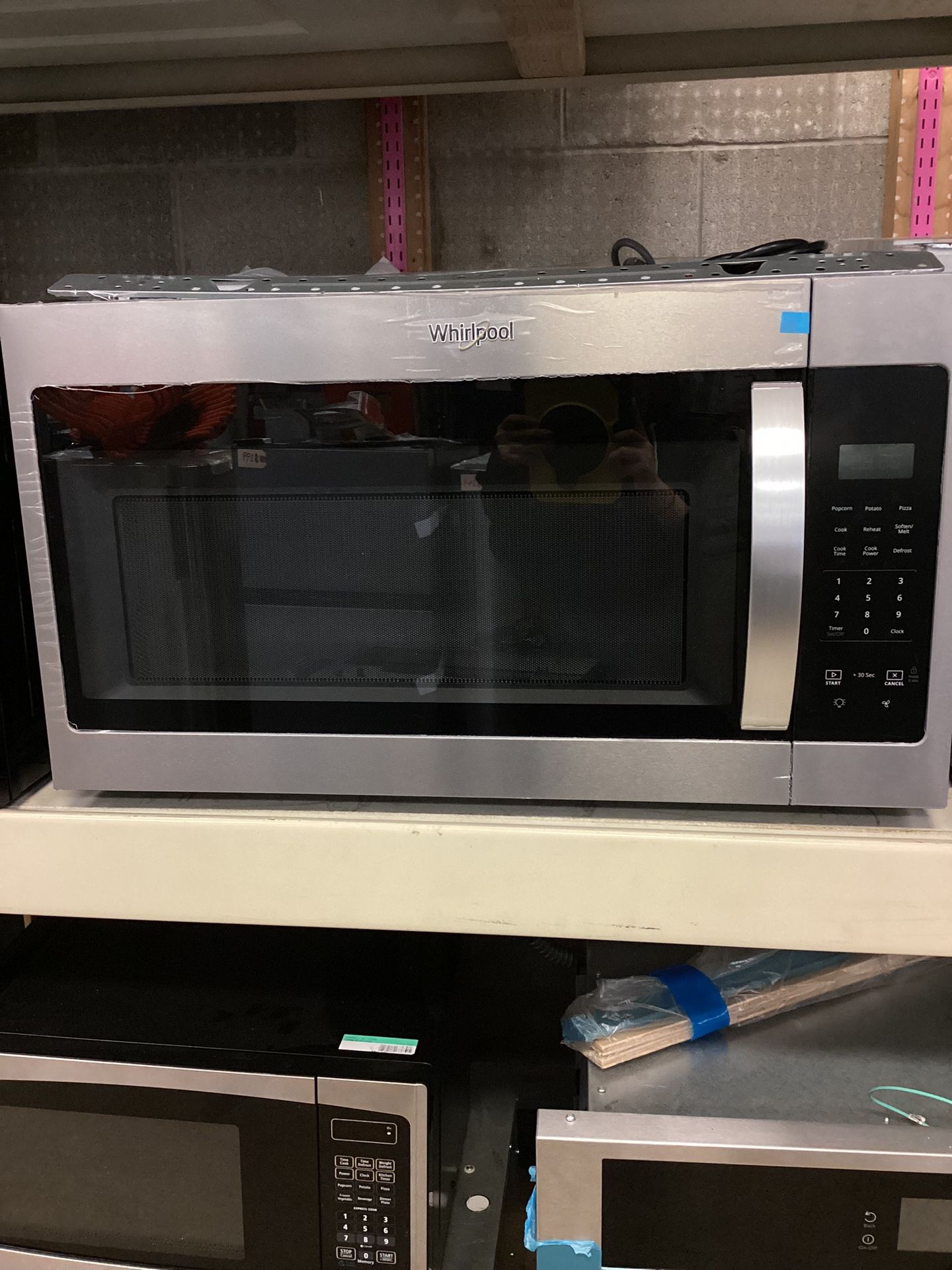 Whirlpool Over The Range Microwave With Sensor Cooking