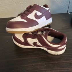 Maroon Dunk 