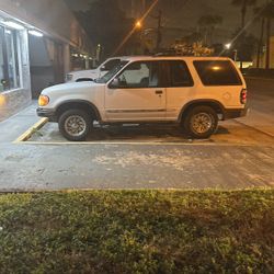 1994 Ford Explorer 