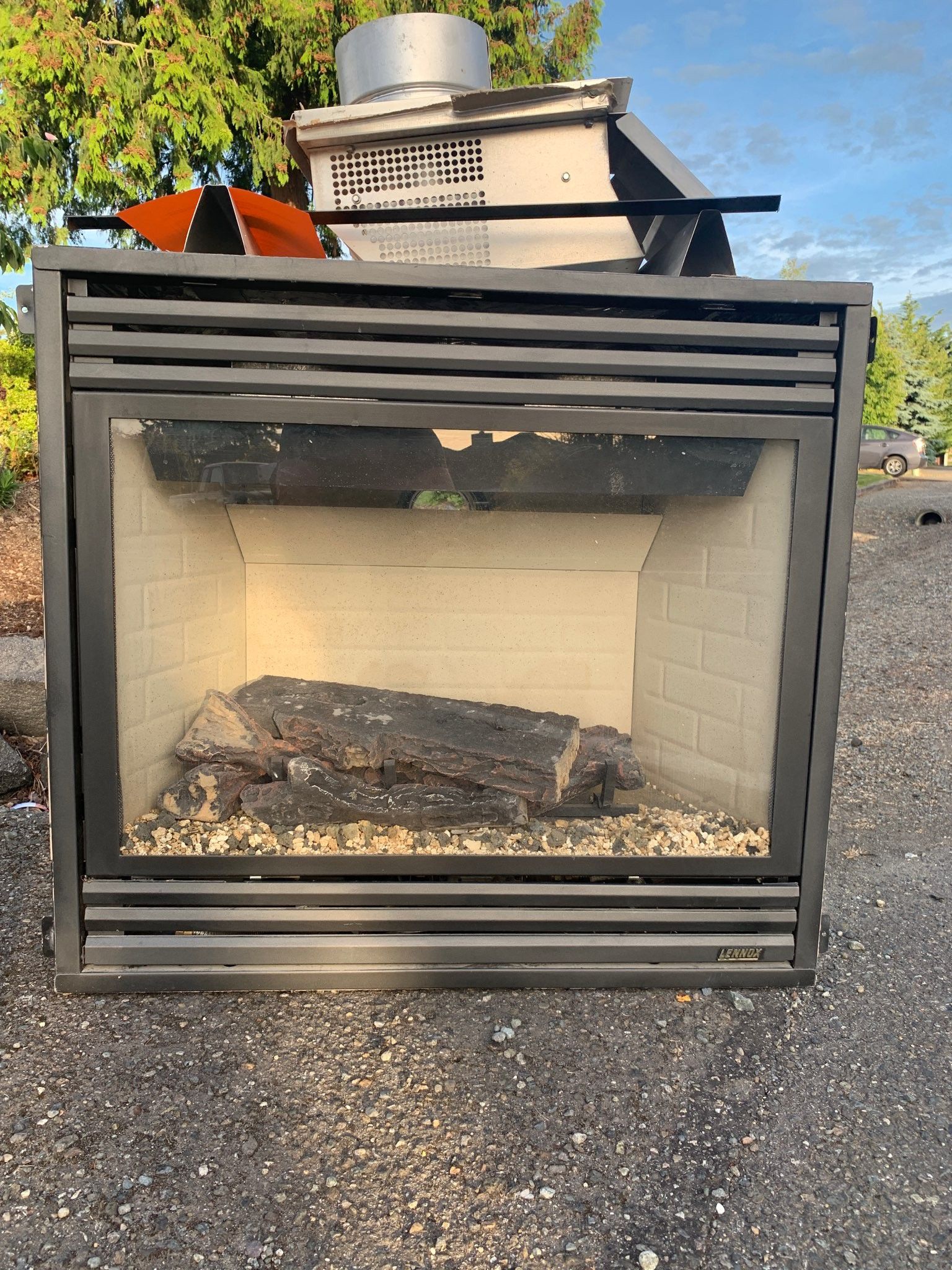 Lennox Gas Fireplace Wall Insert for Sale in Spanaway, WA OfferUp
