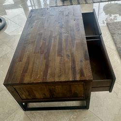 Coffee Table with Storage 