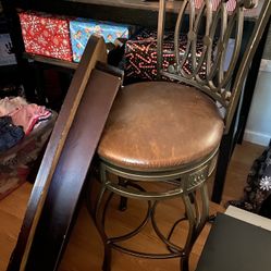 Bar Style Table With 2 Bar Stools 