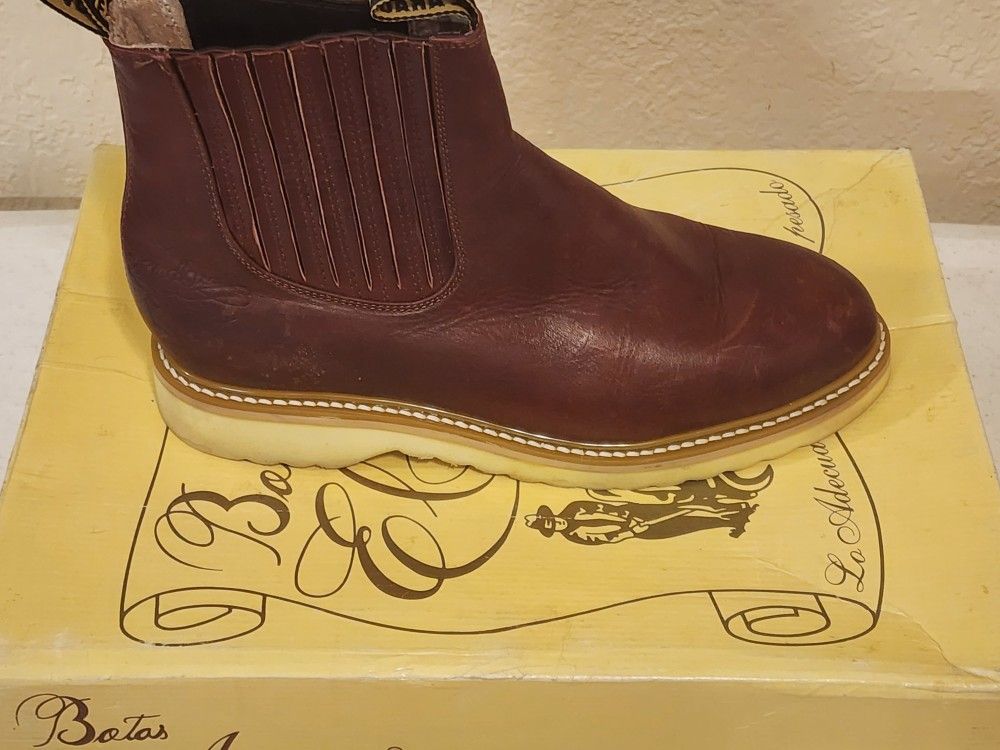 El Arado Boots Size 12