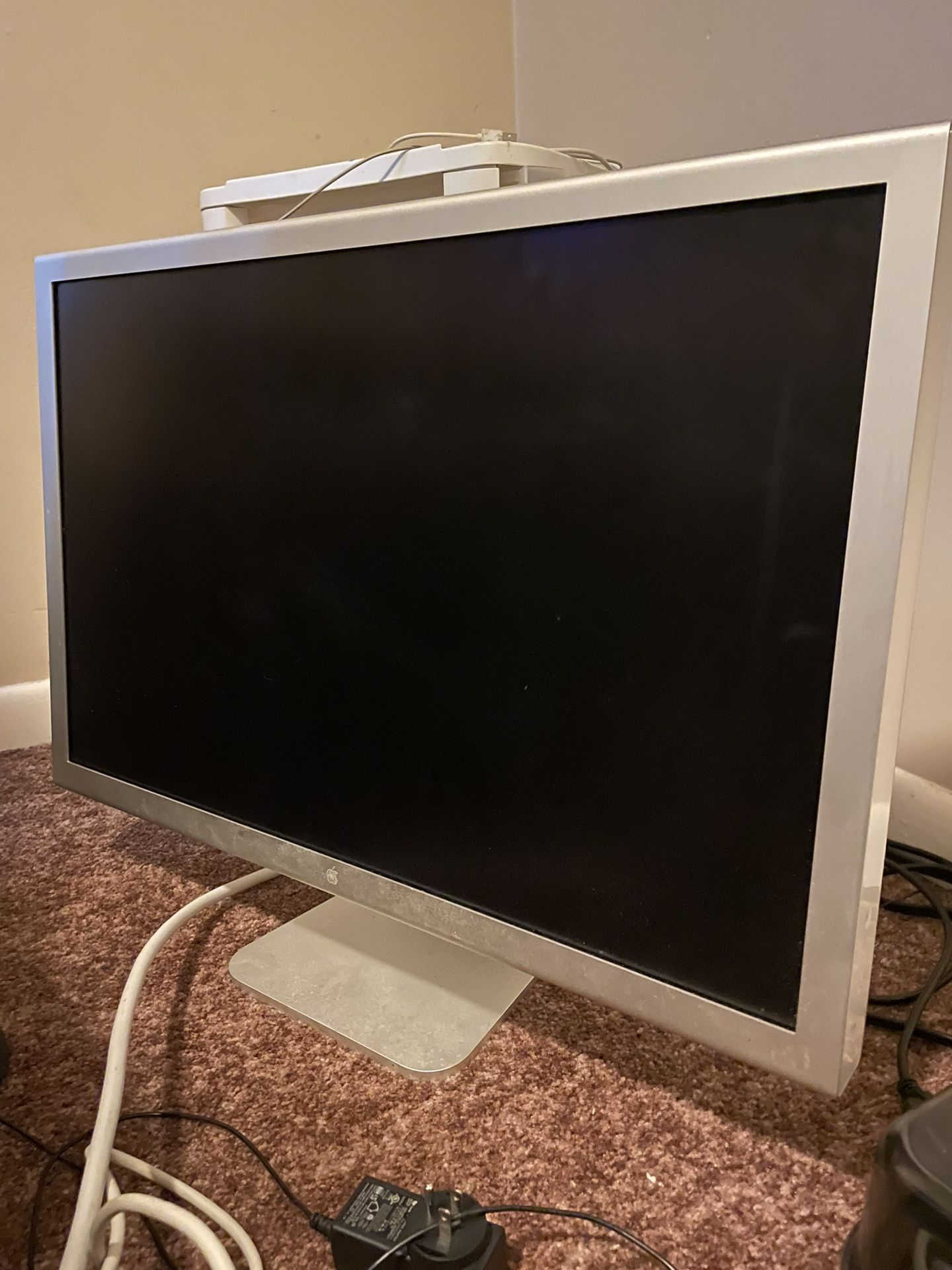 Apple 30” Cinema Display And Power Block