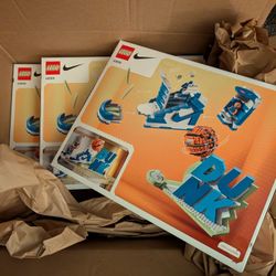 Nike Dunk Lego Set