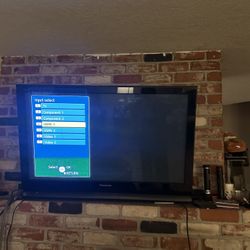 40” Plasma W Mount